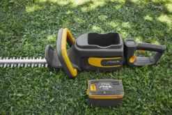 Stiga HT 700e Accu Heggenschaar Body - 56cm - 34mm -Winkel Voor Huishoudelijk Gereedschap 075373a84959472aeb0233eda784b885