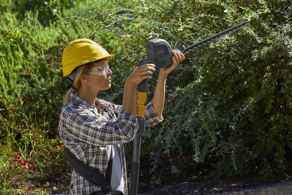 Stiga PH 700e Accu Heggenschaar Body Op Steel - 48cm - 34mm - Telescopisch 13 Stiga PH 700e Accu Heggenschaar Body Op Steel - 48cm - 34mm - Telescopisch - Afbeelding 11