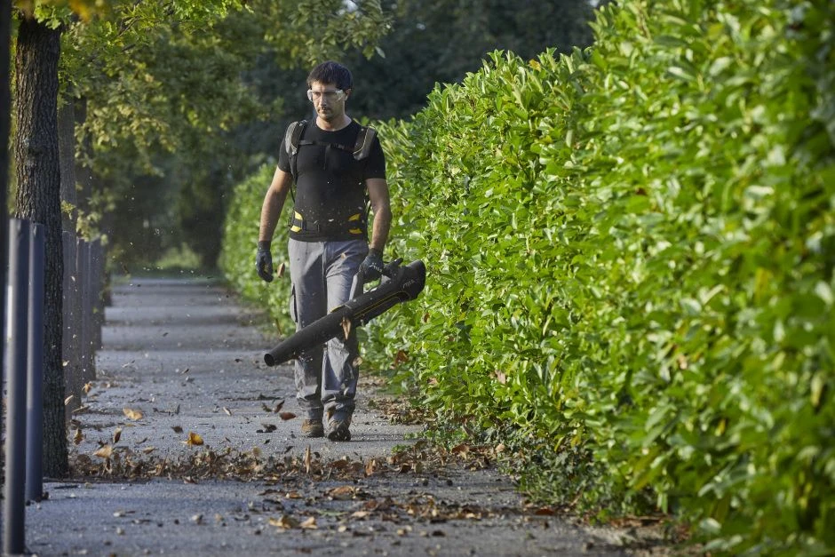 Stiga BL 980 R Benzine Bladblazer - 75,6cc - 2-takt - 100m/s - 25m³/min - 3,1kW 12 Stiga BL 980 R Benzine Bladblazer - 75,6cc - 2-takt - 100m/s - 25m³/min - 3,1kW - Afbeelding 10