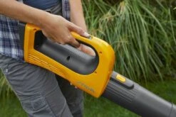 Stiga BL 100e Kit Accu Bladblazer Set (1x 4,0Ah) - 32m/s - 7,8m³/min -Winkel Voor Huishoudelijk Gereedschap 9971f380a2f2df859d8d8a1818c8f0c6