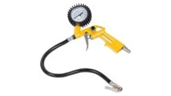 Powerplus POWX1706 Draagbare Compressor + 11 Accessoire - 1100W - 8 Bar -Winkel Voor Huishoudelijk Gereedschap ae02569944f6d79ecc36596ea93bec80