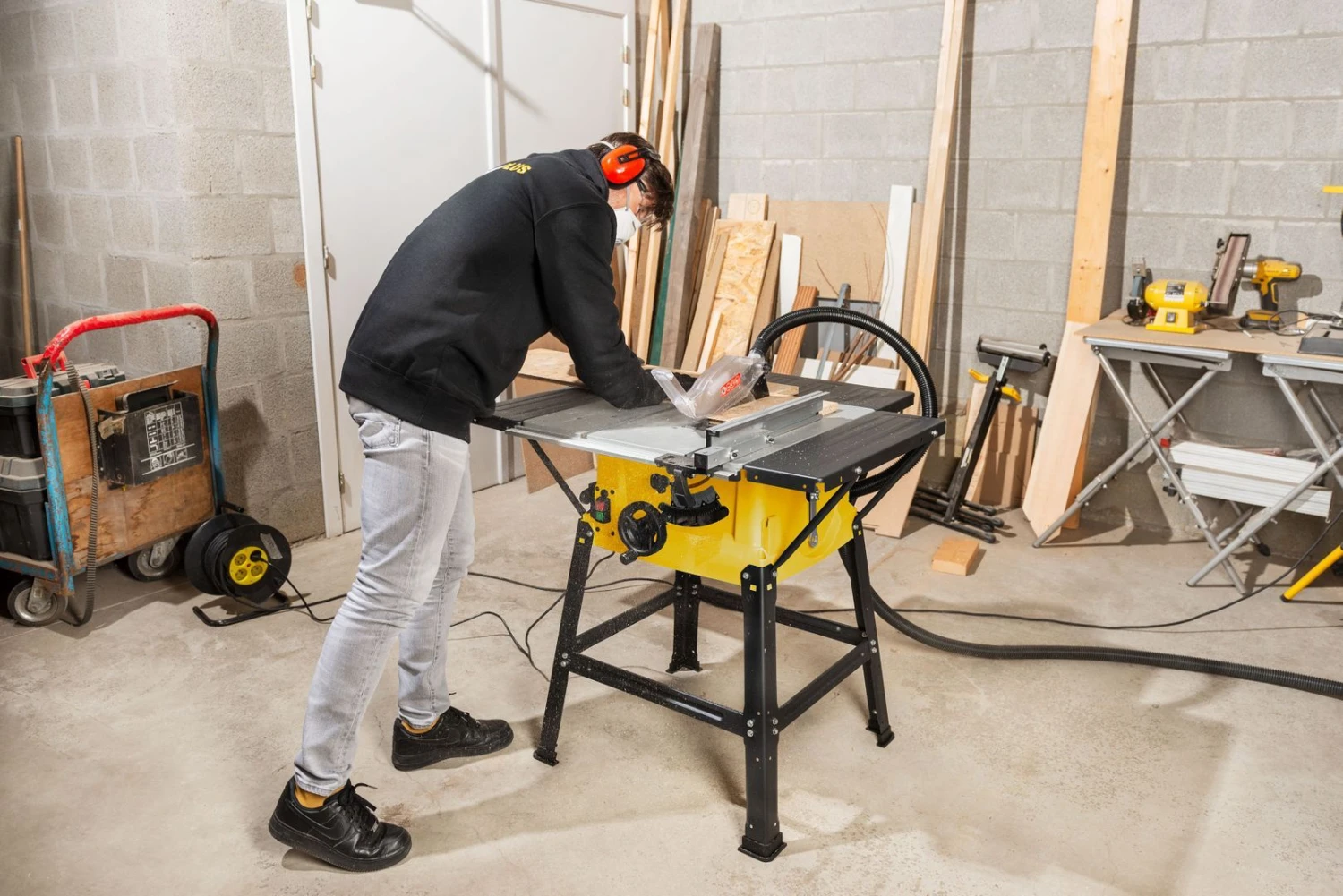 Powerplus POWX07595 Zaagtafel Met Onderstel - 2000W - 250mm 11 Powerplus POWX07595 Zaagtafel Met Onderstel - 2000W - 250mm - Afbeelding 9