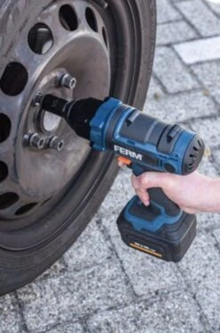 FERM CDM1127 18V Li-Ion Accu Slagmoersleutel Set (1x 4.0Ah Accu) In Koffer - 380Nm - 1/2" -Winkel Voor Huishoudelijk Gereedschap b29c130689871c8478f3b3043a5e47c5