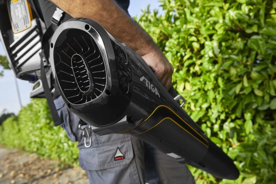 Stiga BL 980 R Benzine Bladblazer - 75,6cc - 2-takt - 100m/s - 25m³/min - 3,1kW 18 Stiga BL 980 R Benzine Bladblazer - 75,6cc - 2-takt - 100m/s - 25m³/min - 3,1kW - Afbeelding 16